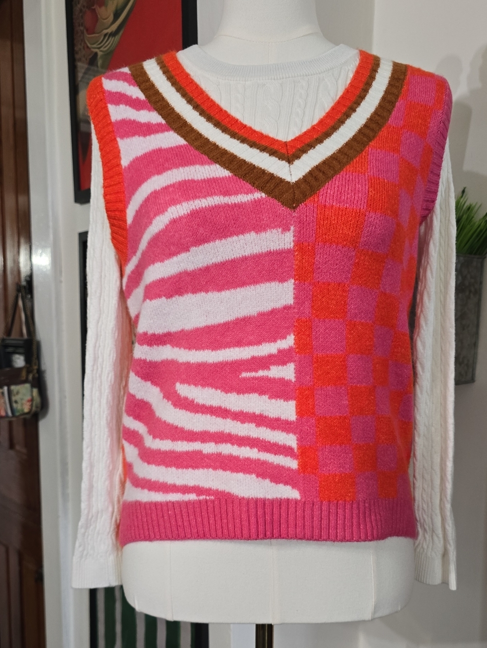 THML Pink & Orange Patterned V-Neck Sweater Vest with Brown Trim
